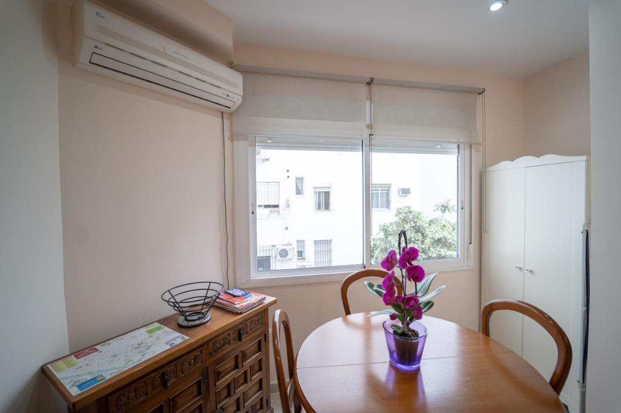 Larra Nervion Subway Tranvia Apartment Sevilla Bagian luar foto