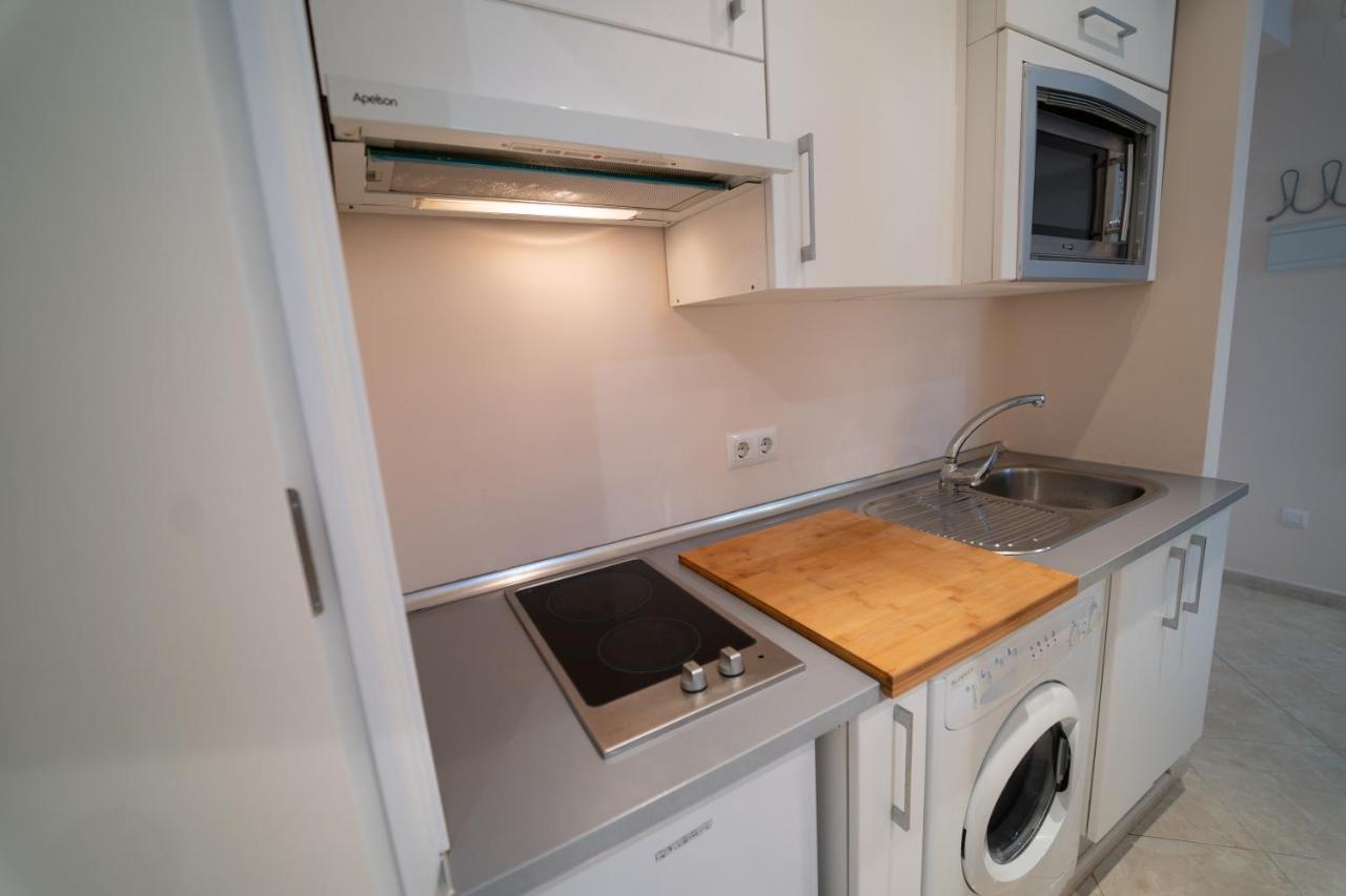 Larra Nervion Subway Tranvia Apartment Sevilla Bagian luar foto