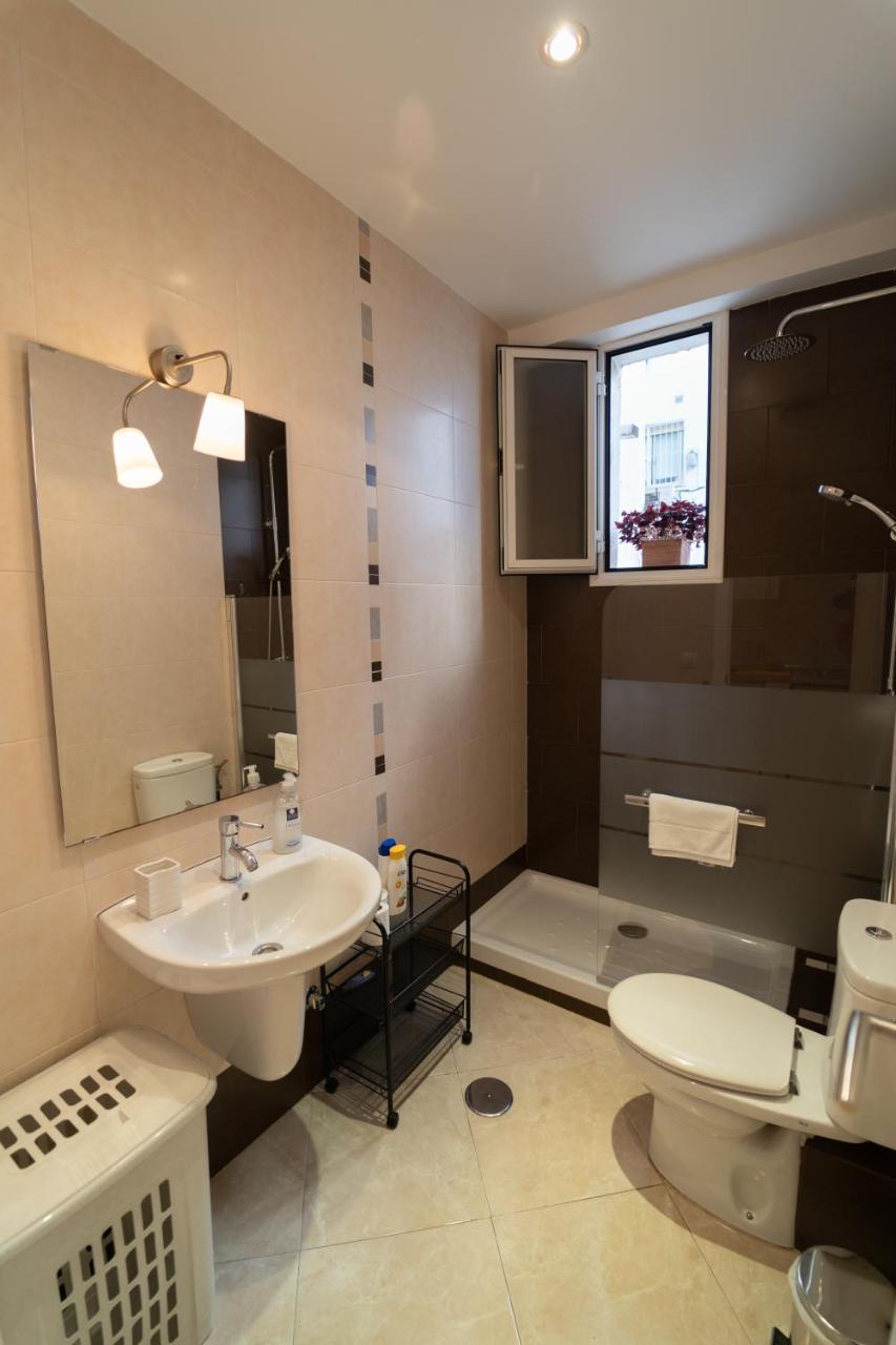 Larra Nervion Subway Tranvia Apartment Sevilla Bagian luar foto